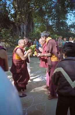 Lama Yeshe arriving for final teaching at Kopan Monastery, Nepal, 1983. Photo: Wendy Finster.