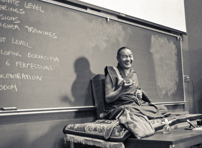 Lama Yeshe teaching at University of California Santa Cruz (UCSC), USA, 1978. Photo: Jon Landaw.