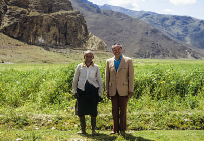 Lama Yeshe with unknown friend or relative, Tölung Dechen, Tibet, 1982.